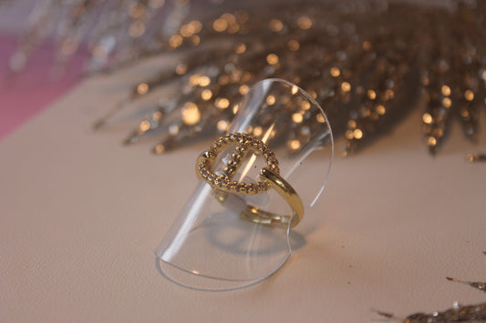 Anel 'Círculo Dourado'