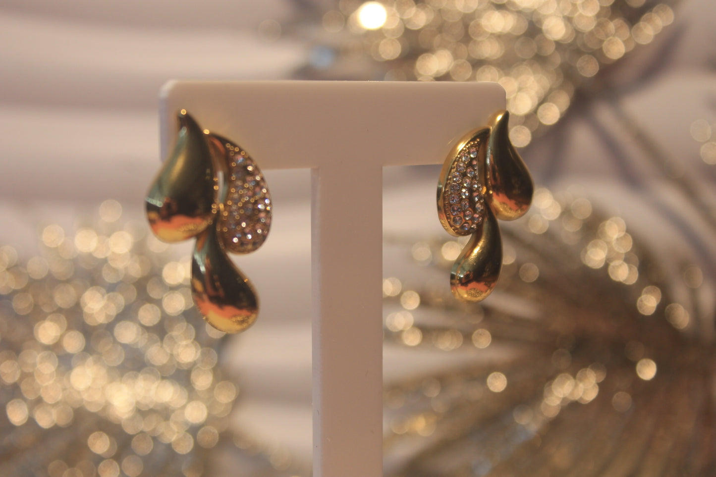 Brincos 'Gotas Brilhantes' Dourado