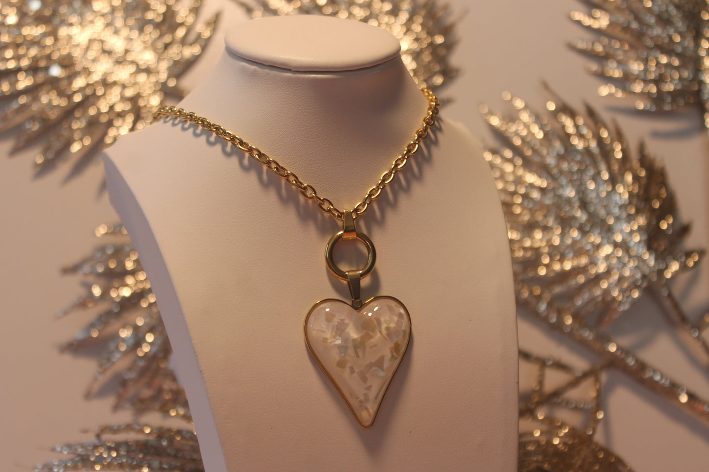 Colar 'Coração Branco'